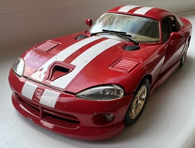 Bburago Dodge Viper GTS Coupe 1996 Red White Stripe 1/24 | eBay