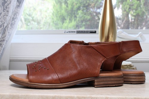 Nuovi - Sandali in pelle Miz Mooz cerniera laterale - Darcie - marrone - EU 39W US 8,5 - 9 - Foto 2 di 8