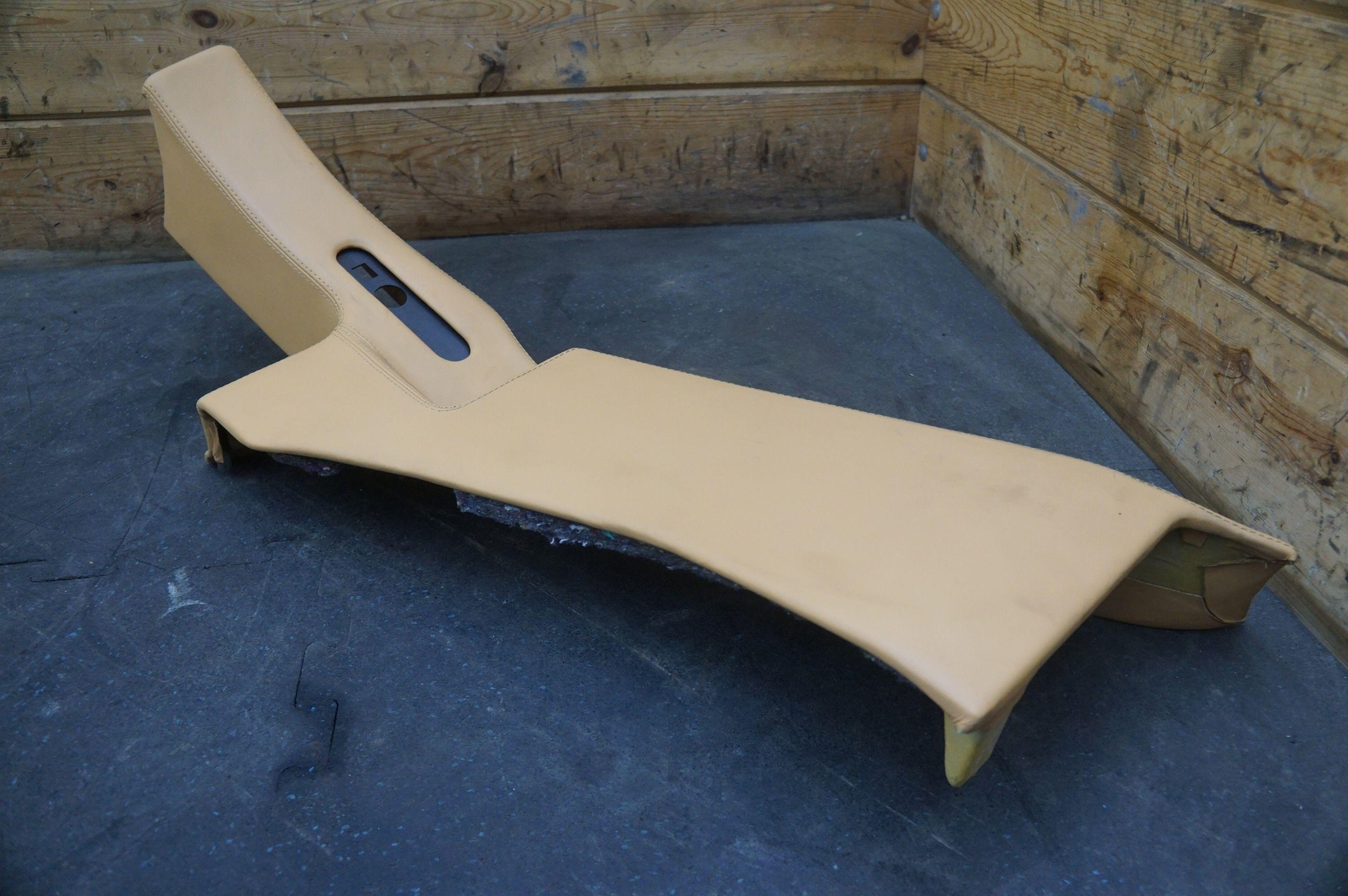 Left Center B-pillar Trim Beige 658698 65869805 Ferrari 360 Modena 2002