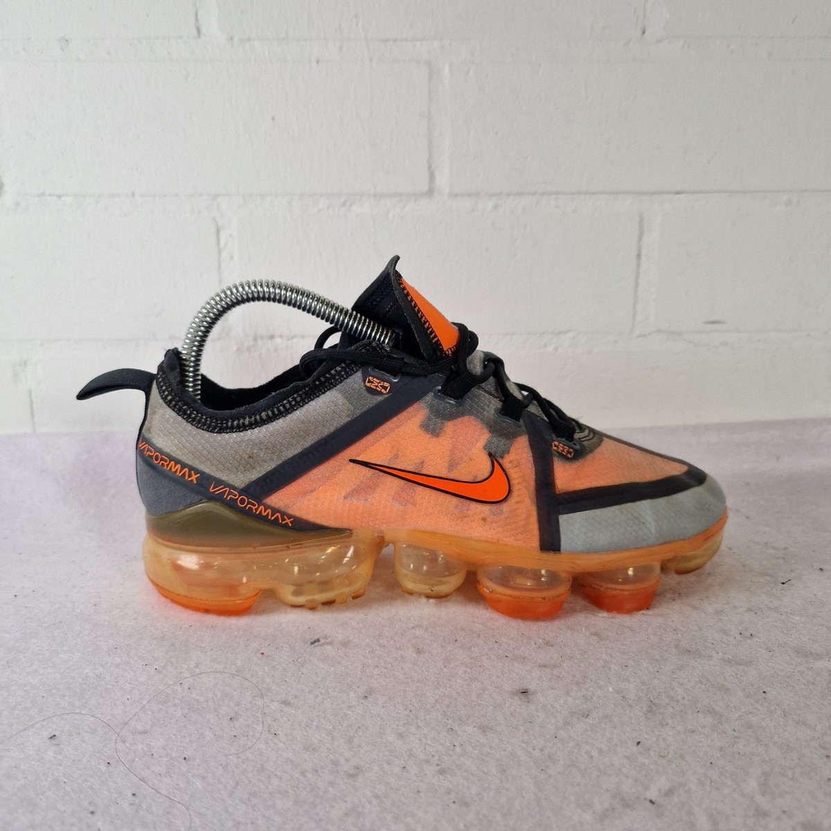 orange vapormax junior