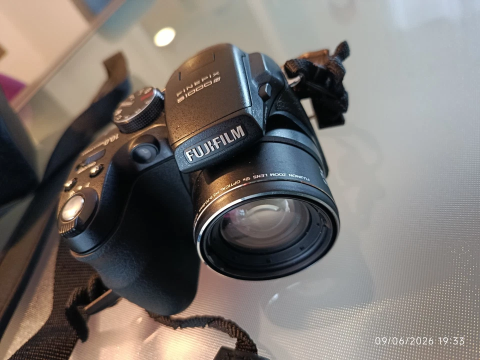 Appareil Photo Fujifilm FinePix S1000fd – parfait état + sacoche + 3 cartes - Photo 1/4