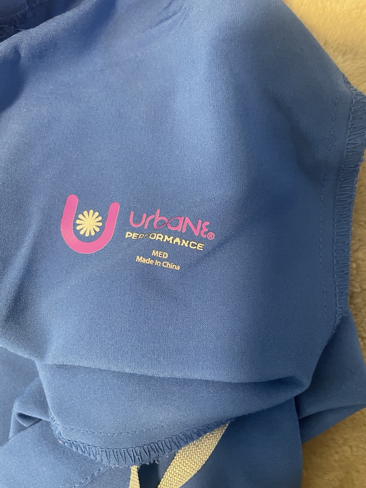 Medium Urbane Performance Scrub Set - image 3