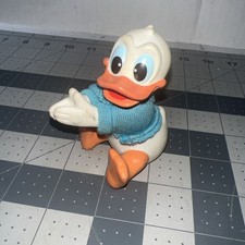 Donald Duck As With Opening / Grasping Hands 1980's Rare Made In China 3.25  