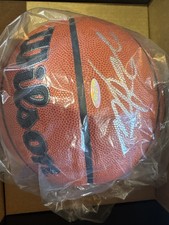 2019 Upper Deck Authenticated Buckets Autographed Basketball 8