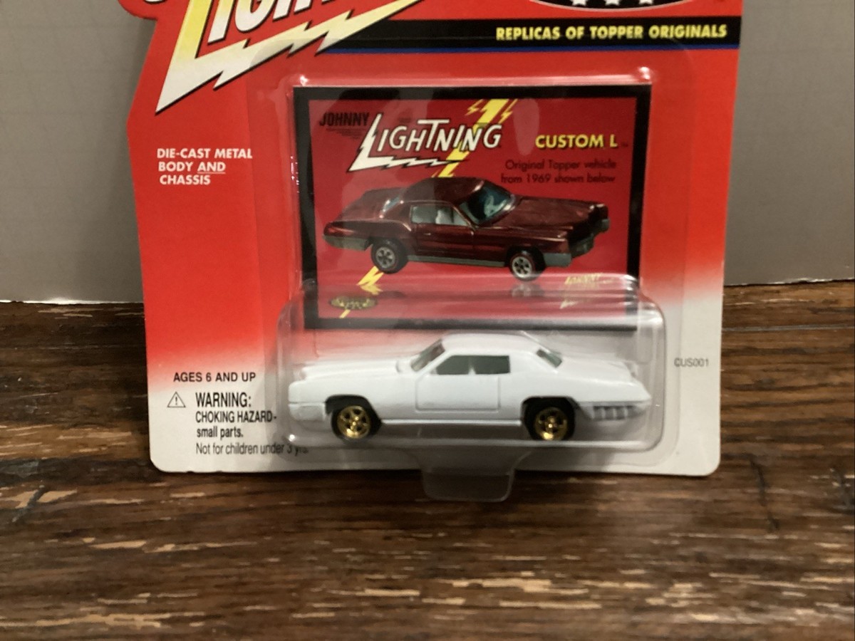 Johnny Lightning White Lightning Topper Series Custom L 1969 Gold