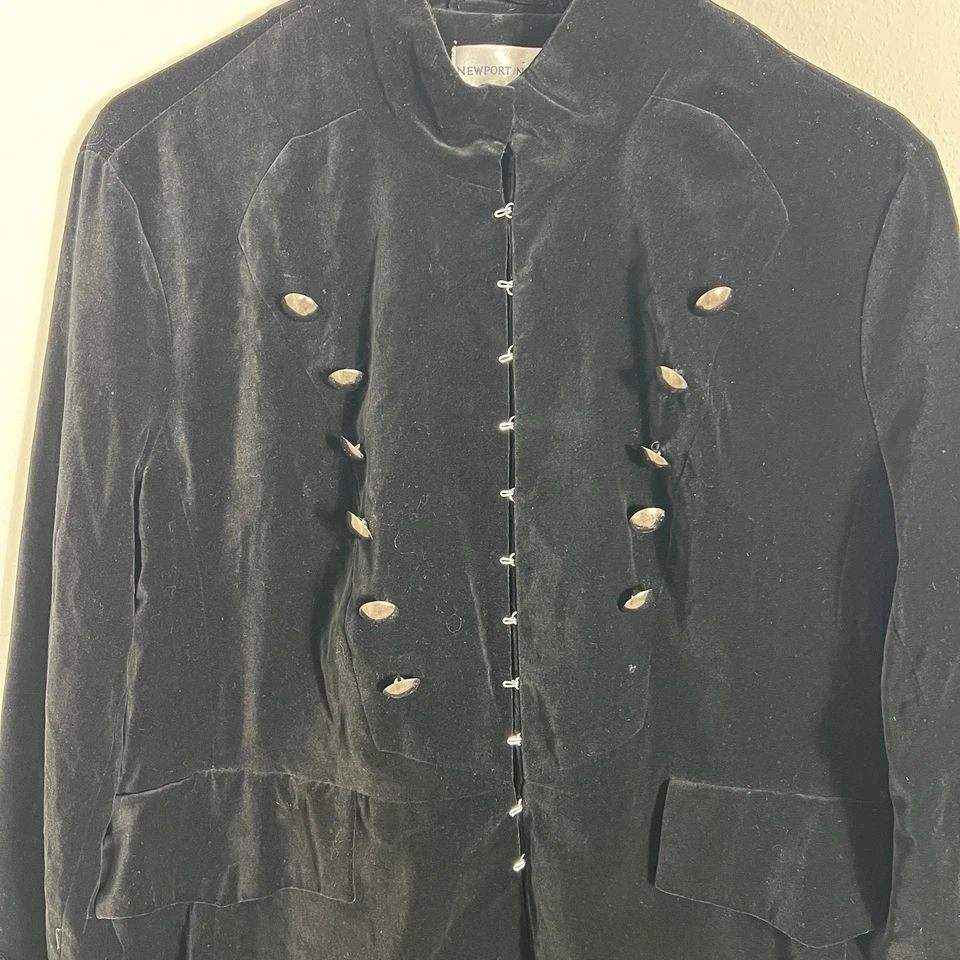 Abrigo Newport News Terciopelo Negro Botones Plateados Gótico Regencia Punk Talla 18 Foto 4 de 4