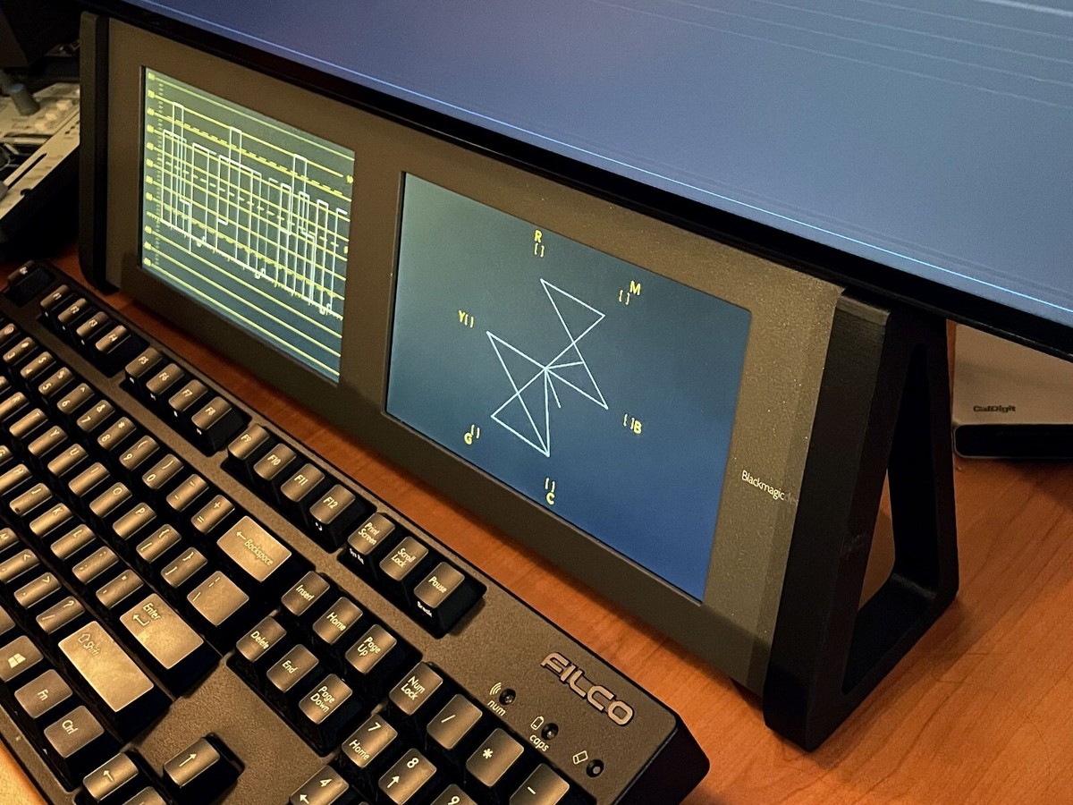 Stand on desktop for Blackmagic SmartView / SmartScope 4K | eBay Stand on desktop for Blackmagic SmartView / SmartScope 4K | eBay