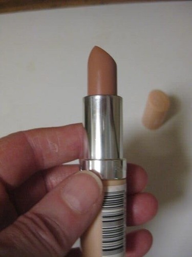 Neu Rimmel Lasting Finish by Kate, Lippenstift - Farbton #46 Nude Beige - Bild 2 von 9