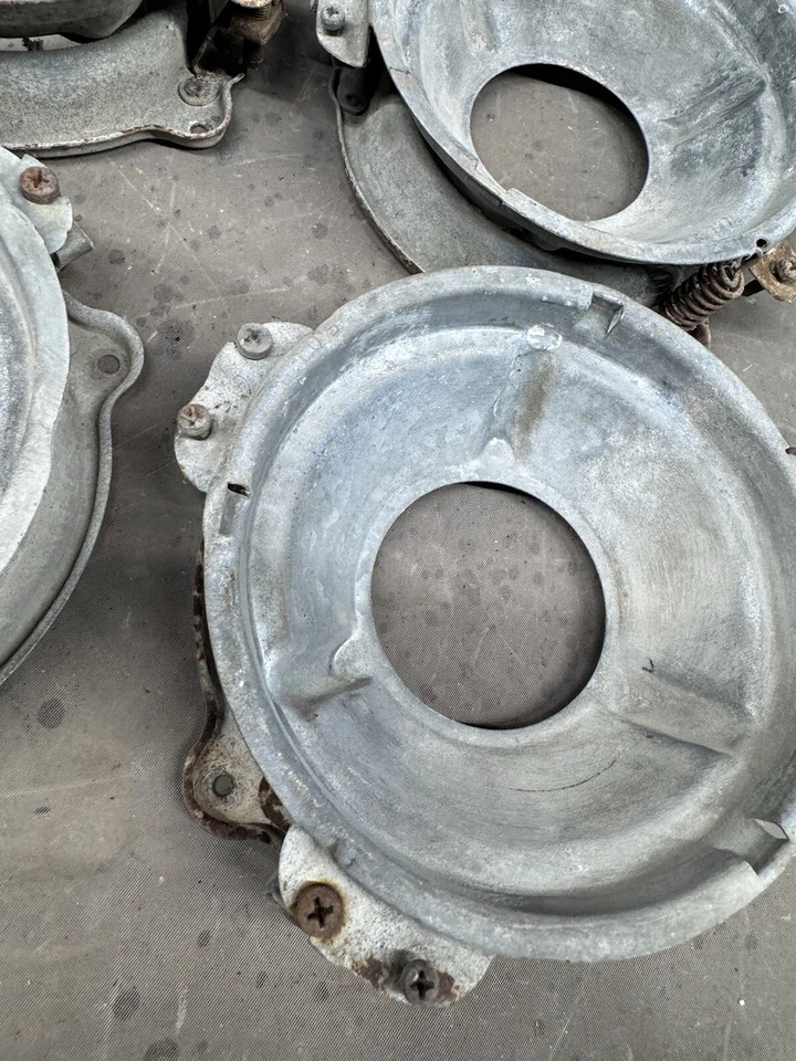 Dodge Charger Coronet 1965 1966 1967 cucharones de montaje de faros satélite GTX OE Foto 4 de 4