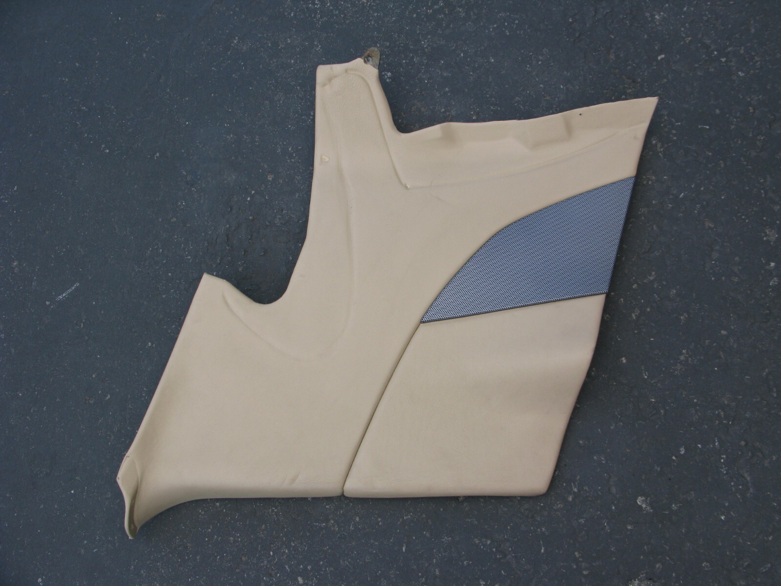 Aston Martin DB9 Rear Quarter Panel Lower Molding 4G4329419AA + 4G43311A21AB