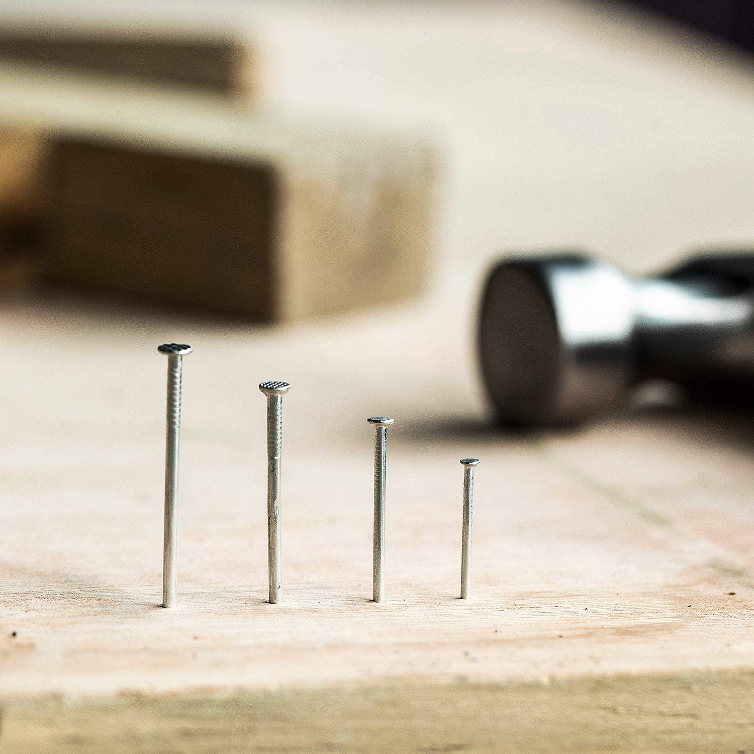 - Nail Assortment Kit, 600 Pcs, 4 Sizes, Silver, Small Nails for Hanging Picture