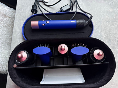 Dyson Airwrap Multi-Styler Set blau/roségold mit Aufsätzen im Case