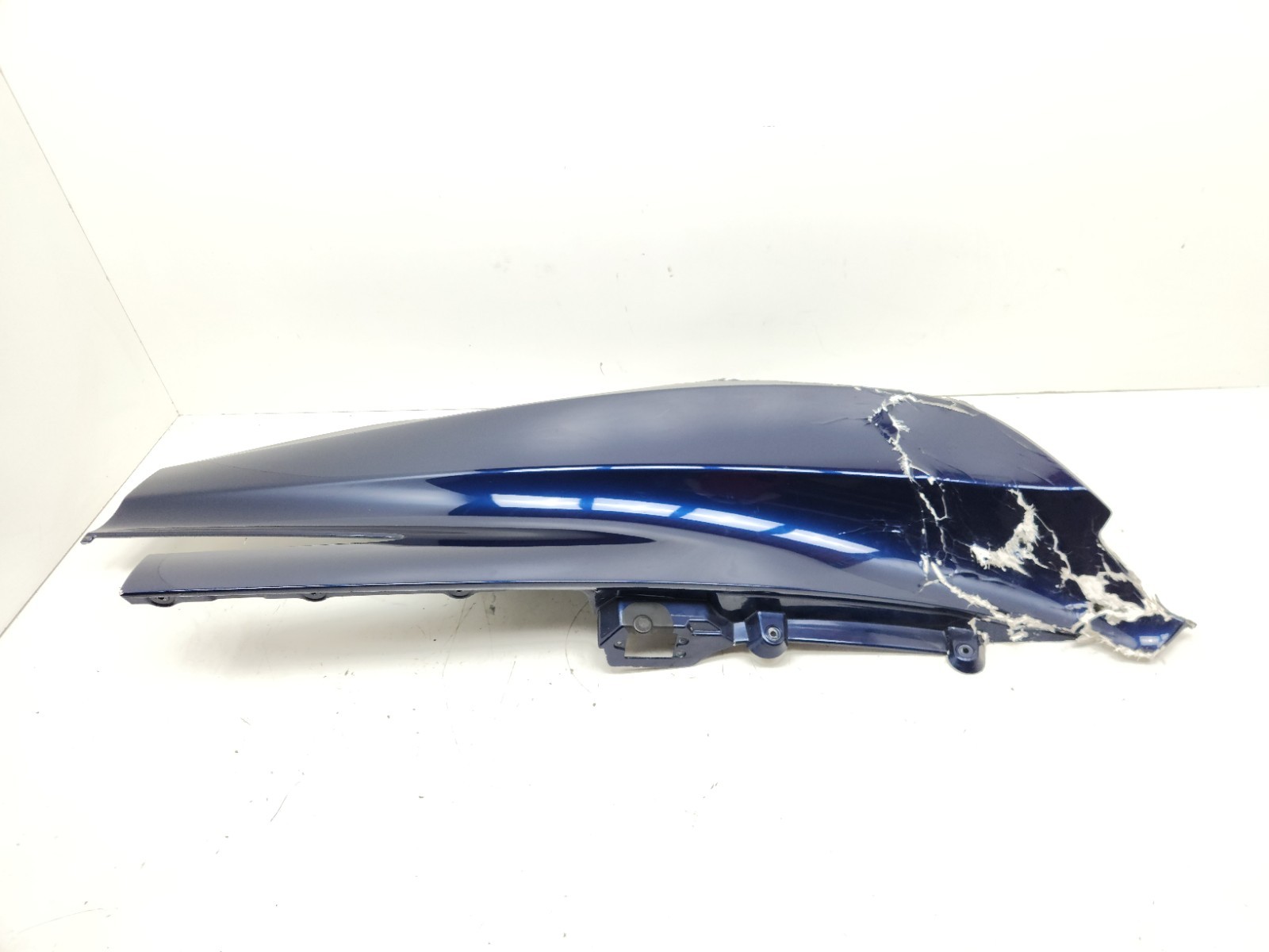 2012-2014 MCLAREN MP4-12C REAR RIGHT SIDE QUARTER PANEL BLUE OEM 11A0390CP