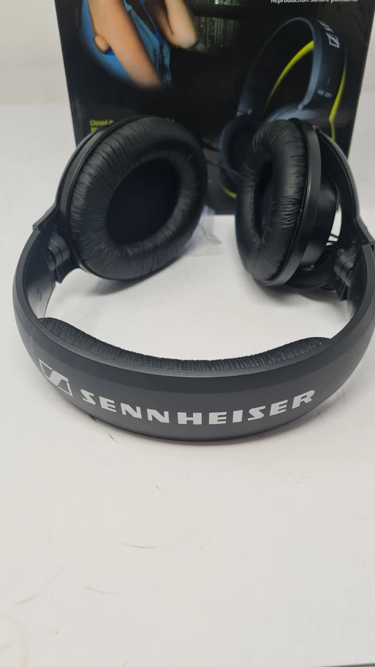 Sennheiser HD 201 Stereo Headphone Black Wired, photo 2 of 5
