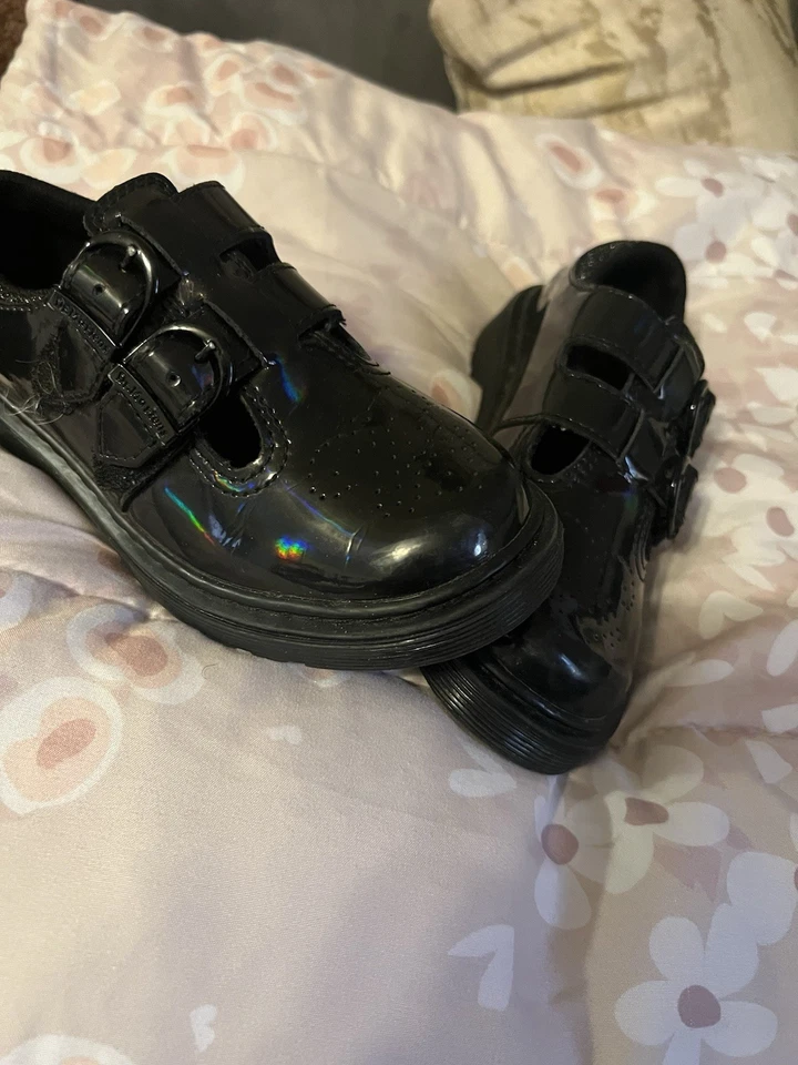 Zapatos Dr. Martens Lil Niña Mary Jane Charol Talla 1 Foto 2 de 3