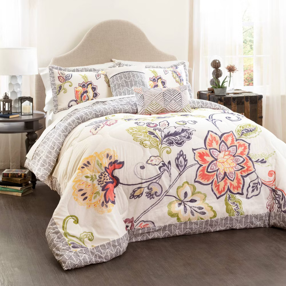 Aster Quilted Comforter Set (King) Coral-Navy 5pc - Lush Décor