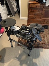 Simmons SD 550 Drum Set With Bluetooth, Chair And Full Kit.