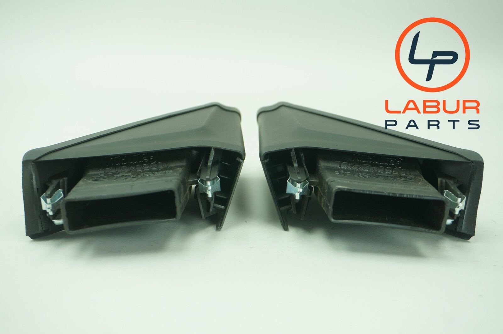 M157 Maserati Ghibli 14-17 Front Left & Right Door Mirror Corner Trim A855