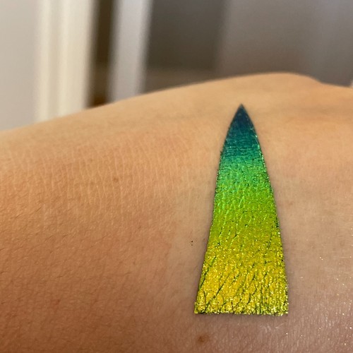 Tropical - Multichrome Shimmer Eyeshadow - Picture 5 of 5