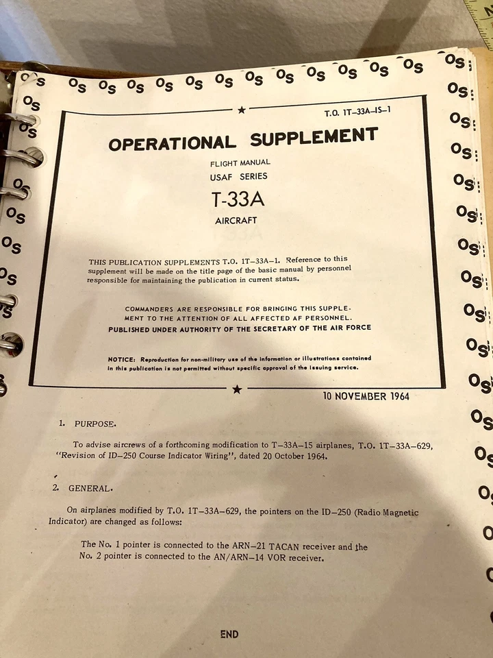 Vintage Lockheed T-33A Flight Hand Book, Basic Book. November 10, 1964 Foto 4 de 4