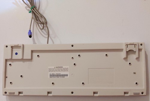 Used Mitsumi-brand Computer Keyboard (KFK-EA4XT) with Cord - 第 2/3 張圖片