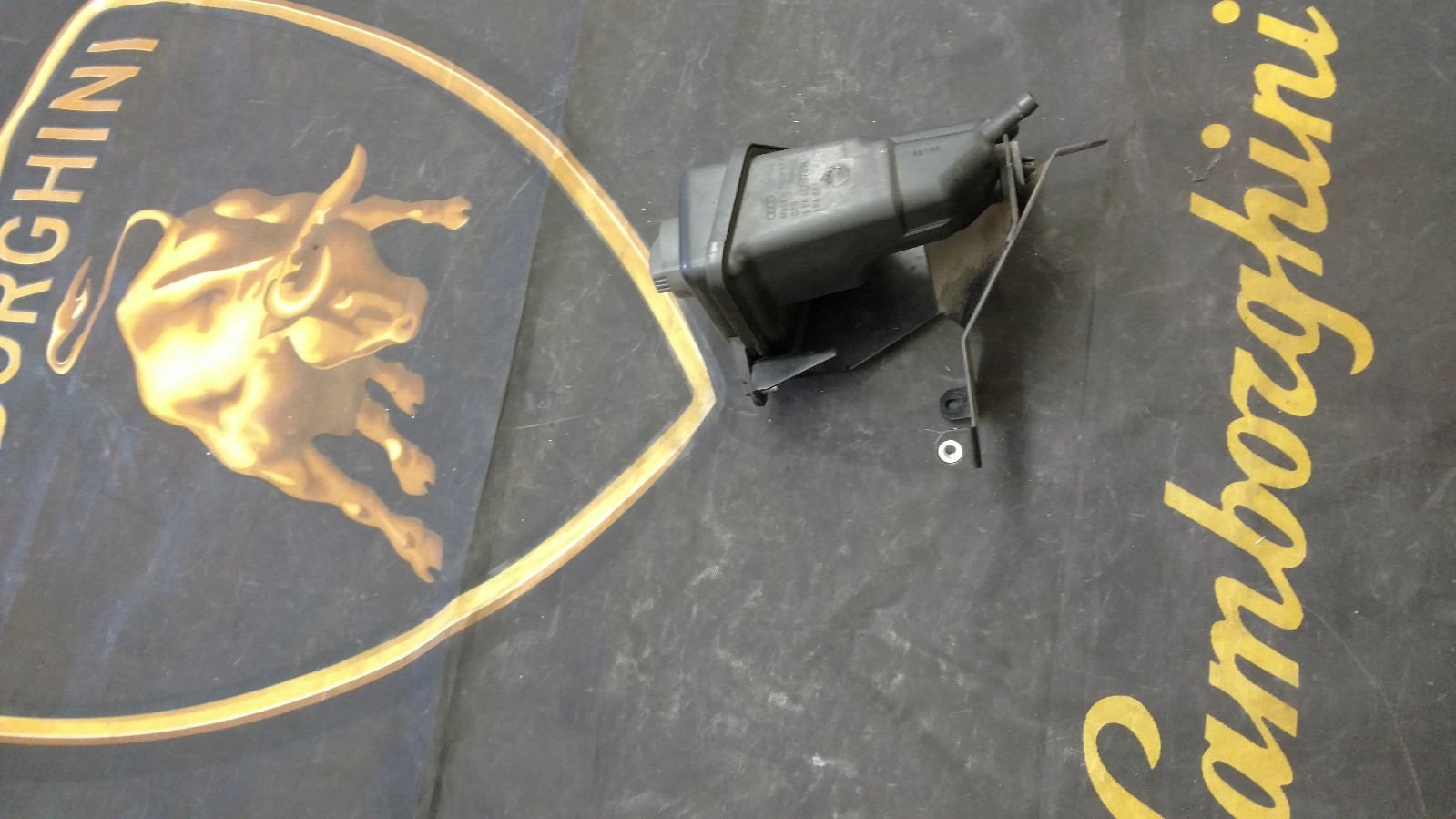 LAMBORGHINI GALLARDO POWER STEERING RESERVOIR FLUID TANK OEM 4E0422373N 