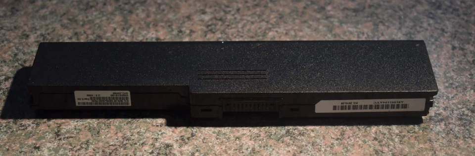 Toshiba PA3817U-1BRS 4400 mAh Laptop Battery - Black - Image 2 of 2
