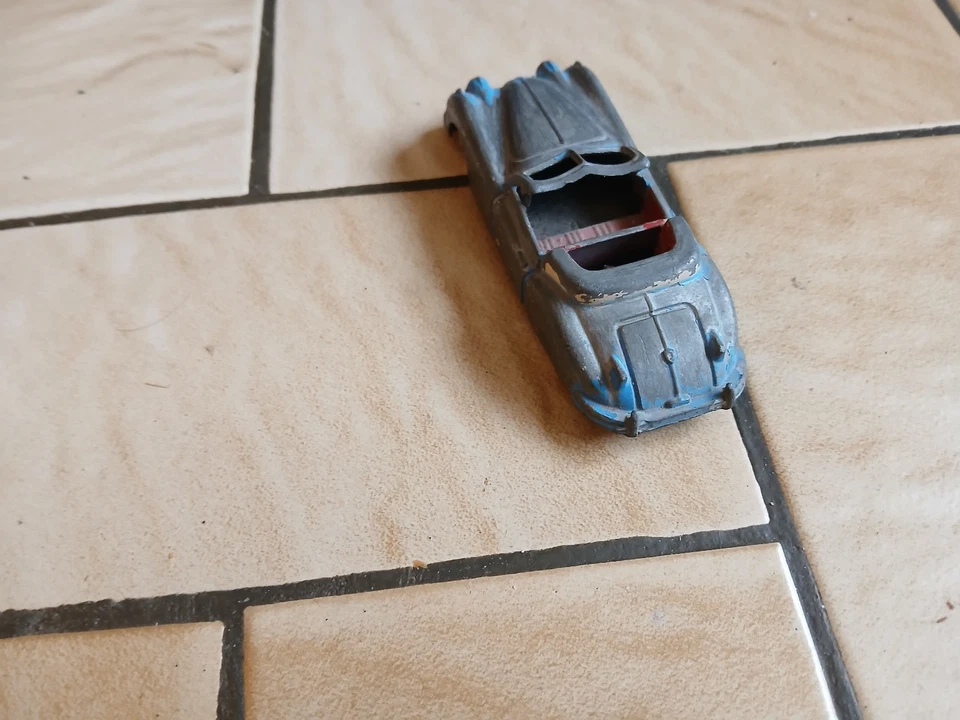 QUIRALU VOITURE JAGUAR XK 140 MADE IN FRANCE 1/43 - Photo 3/4