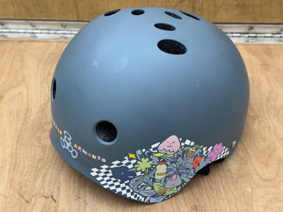Triple 8 Lizzie Armanto Signature Edition Skateboard Helmet Size XS/S 51-54 cm
