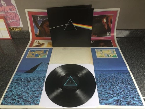LP PINK FLOYD THE DARK SIDE OF THE MOON SHVL 804 UK 5TH PRESS POSTERS & STICKERS