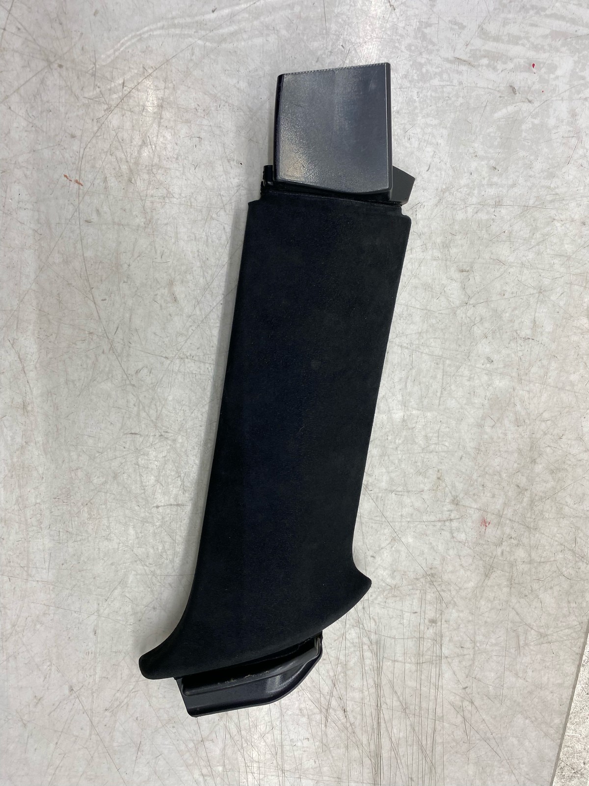 2020-2025 ASTON MARTIN DBX OEM LEFT REAR UPPER C PILLAR TRIM PANEL MY83-68291-DA