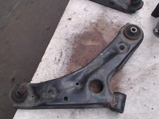 Triangle de suspension Suzuki ALTO