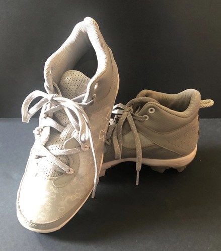 Scarpe da baseball Under Armour Harper 3 Mid YOUTH 3026597-101 - Foto 2 di 13