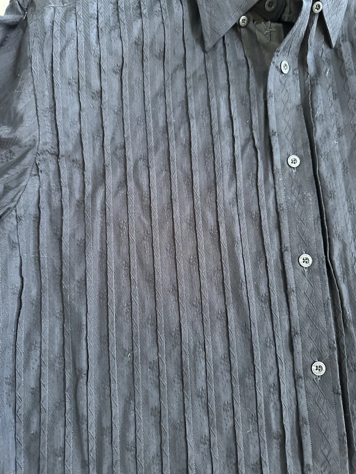 New With Tags $260 Robert Graham Men Black Shirt XL 100% Silk - Image 3 of 3