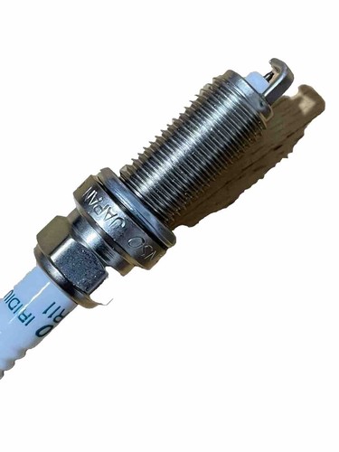 GENUINE TOYOTA PRIUS SPARK PLUGS DENSO IRIDIUM SPARK PLUGS 90919-01253 SC20HR11 - Picture 8 of 8