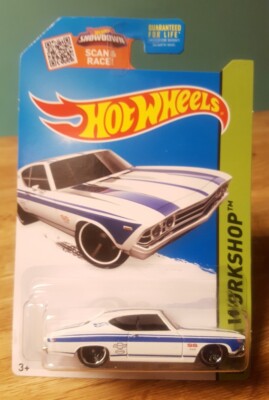 Hot Wheels '69 Chevelle SS 396 White with Blue Stripes 1:64 Scale