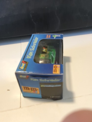 #36 Ken Schrader 1/64 - 2000 M&M Green- NASCAR Revell Diecast Car Vhtf - Picture 4 of 7