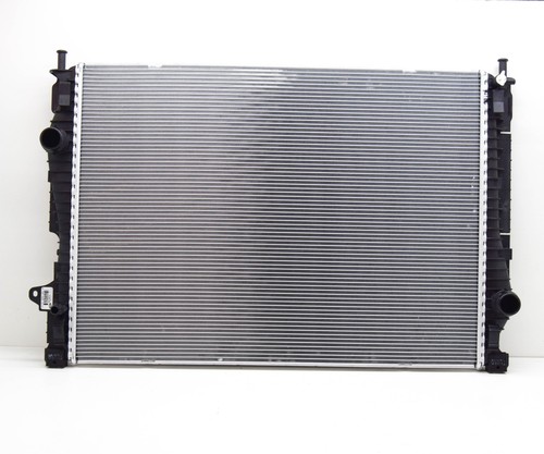 LAND ROVER DISCOVERY SPORT L550 Radiator LR135901 NEW GENUINE - Picture 5 of 9