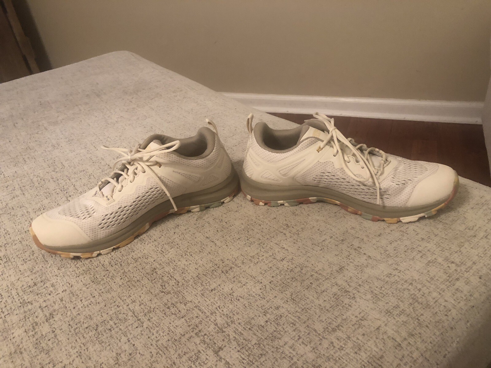 Scarpe Keen Terradora Vent II donna 7 5 mattoni polvere betulla basse escursionismo usate in ottime condizioni