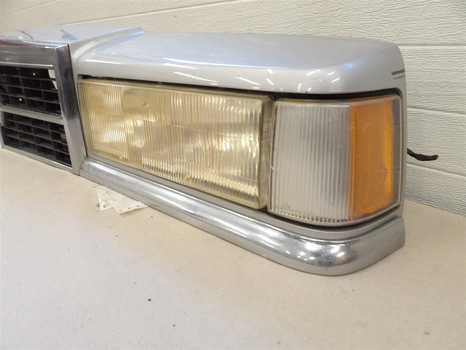 PLYMOUTH CARAVELLE 1986-88 TRACCIÓN DELANTERA PANEL DE CABEZAL MONTAJE PARRILLA FARO  Foto 3 de 4