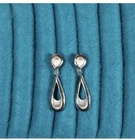 very pretty vintage costume jewelry crown trifari silver tone clip on Earrings