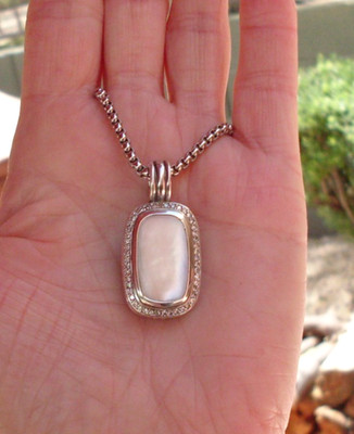 David Yurman Albion länglicher MOP & Diamant Verstärker Anhänger mit Kette - 925
