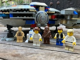 LEGO Star Wars 7190 Millenium Falcon w/mini figures + manual Year 1999