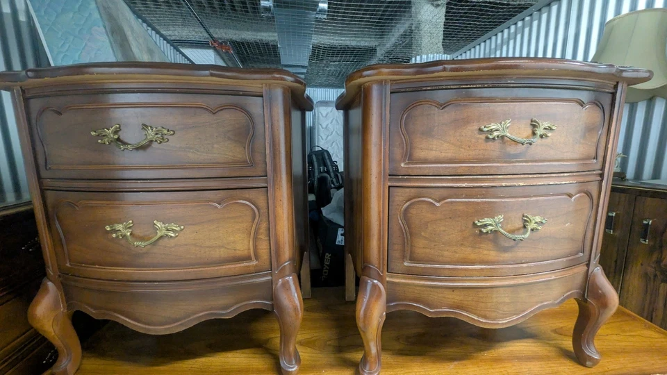 Antique French Provincial Dresser Set - Image 3 of 4
