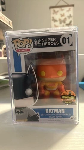 Funko Pop! Vinyl: DC Universe - Batman (Harvest) - In Protector