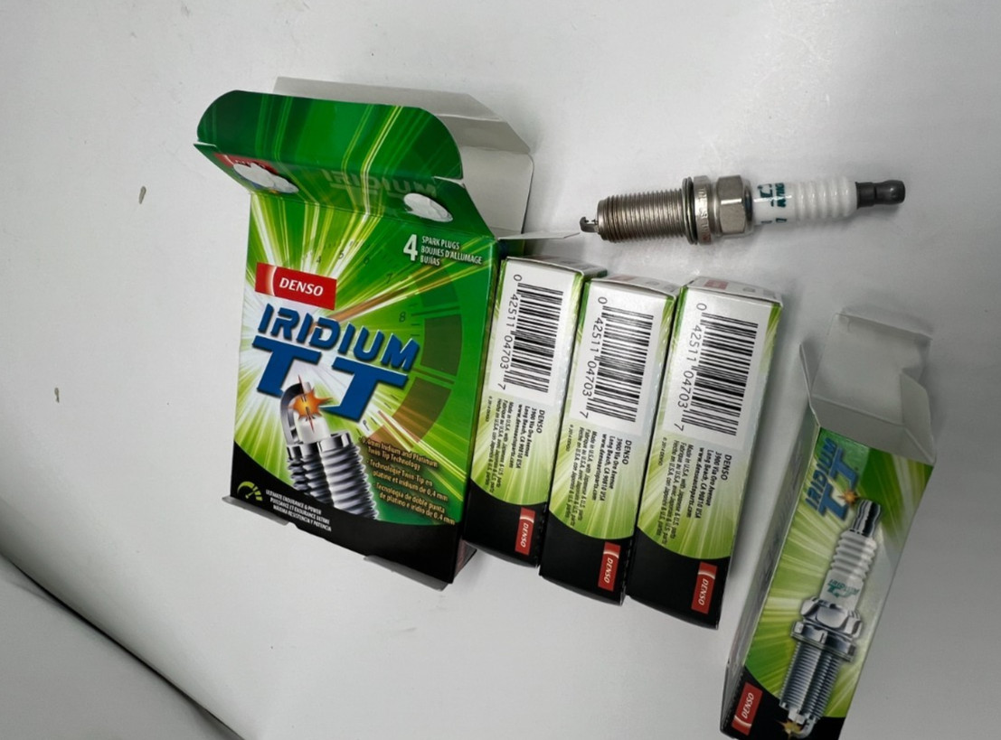 QTY 4 Denso IKH16TT 4703 Iridium Spark Plug or LEXUS ES300H 2013-2016 L4-2.5L