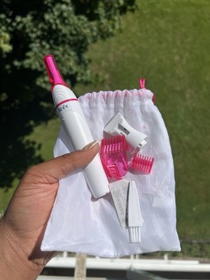 Veet feiner elektrischer Rasierer mit Aufsetzern,Zubehör weiß,pink