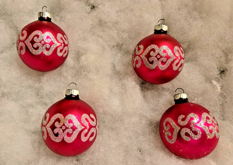 4 Vintage Mercury Glass Ornaments Shiny Brite Stenciled "Scroll" 2.5"  1960s