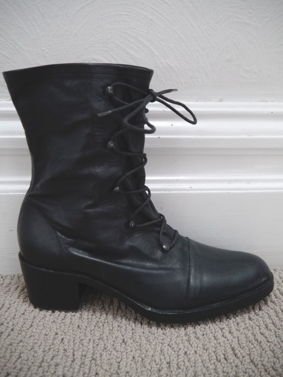 ANN DEMEULEMEESTER black leather lace-up ankle boots size 37 ANN DEMEULEMEESTER black leather lace-up ankle boots size 37