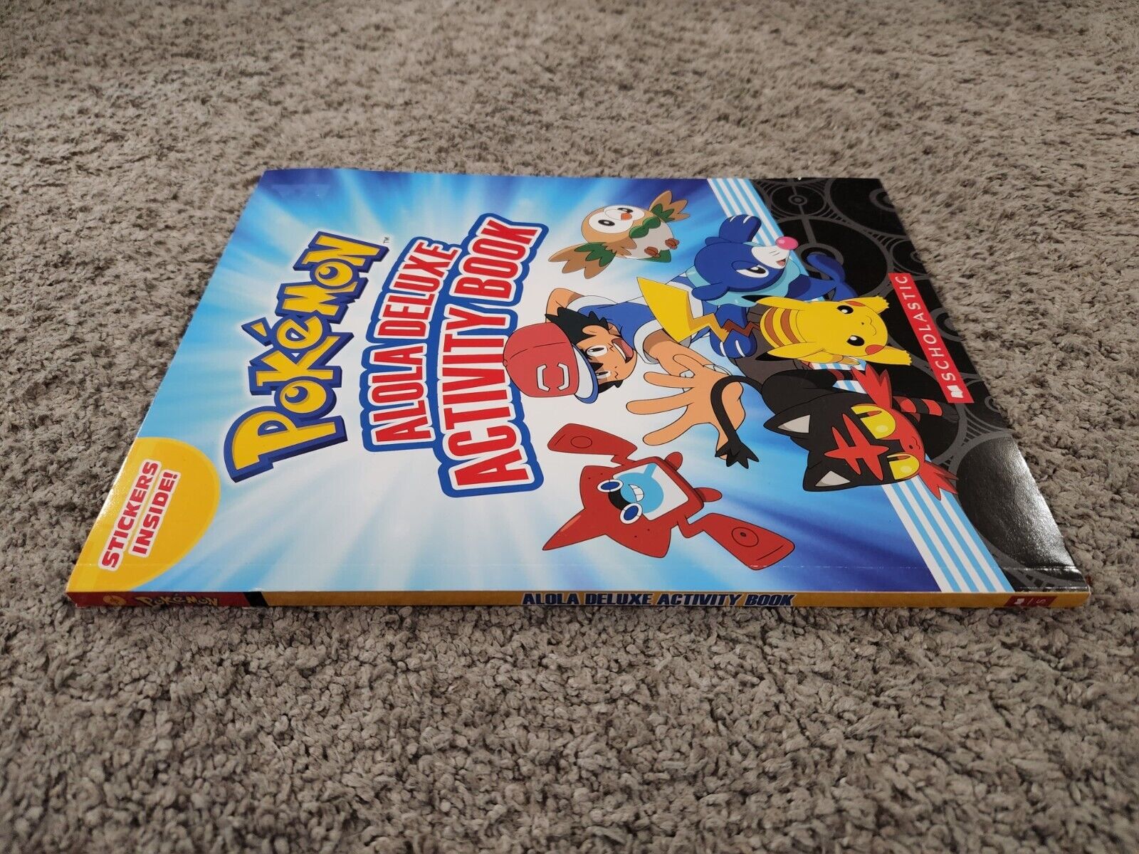 Pokemon: Alola Deluxe Activity Book